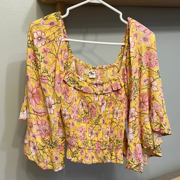 Women’s Billabong Be My Babe Bell Sleeve Top - Picture 4 of 5